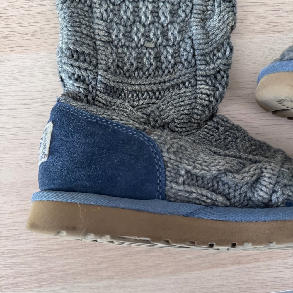 UGG Cable Knit Slippers - Gray and Blue - Picture 6 of 10